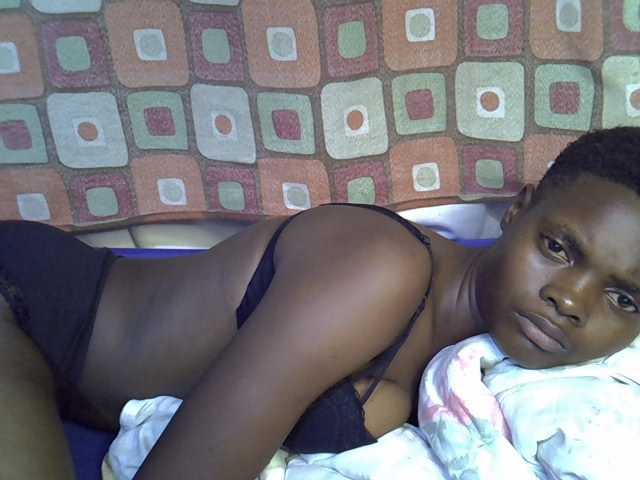 Slender-kerry live cam on BongaCams