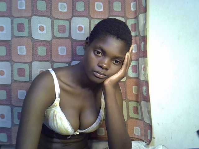 Slender-kerry live cam on BongaCams