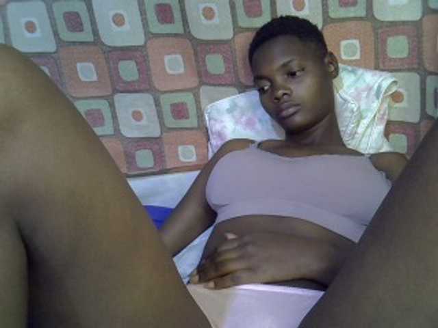 Slender-kerry live cam on BongaCams