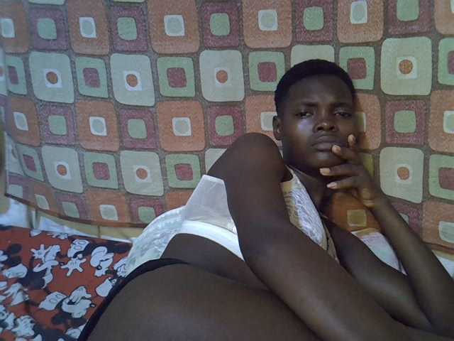 Slender-kerry live cam on BongaCams