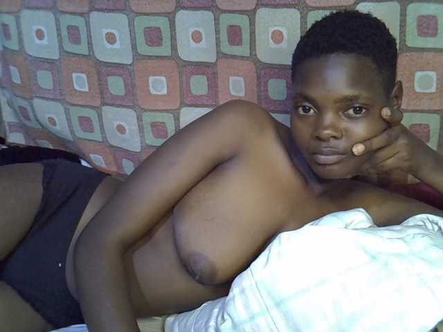 Slender-kerry live cam on BongaCams