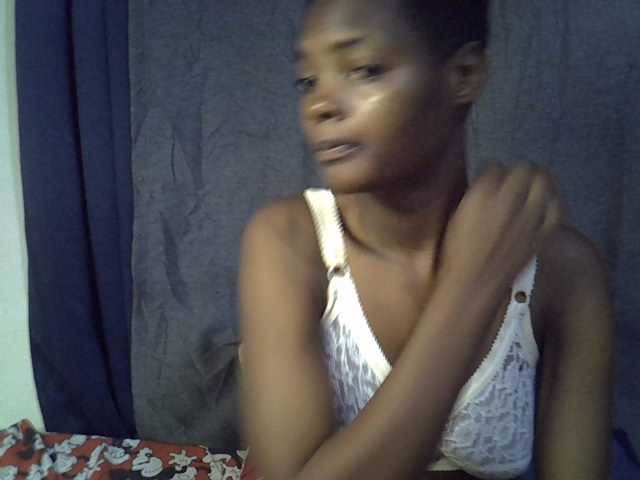 Slender-kerry live cam on BongaCams