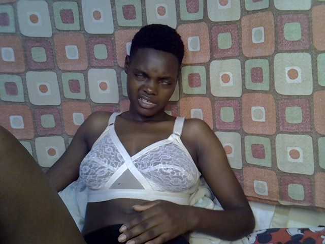 Slender-kerry live cam on BongaCams