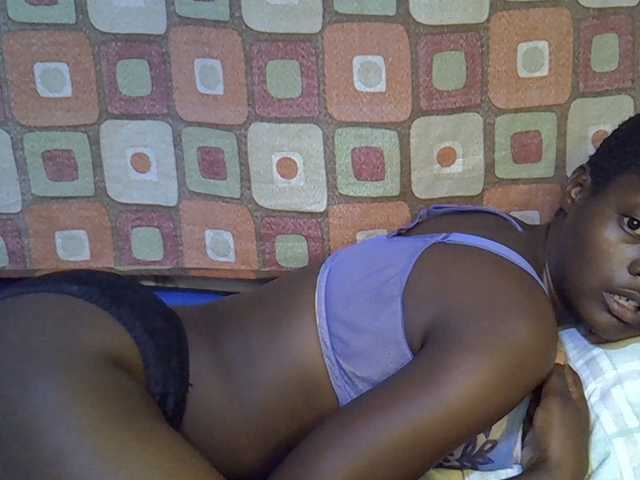 Slender-kerry live cam on BongaCams