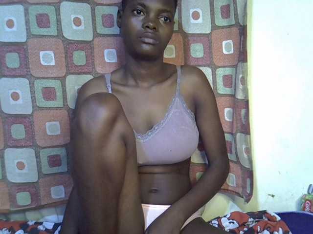 Slender-kerry live cam on BongaCams