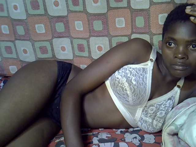 Slender-kerry live cam on BongaCams