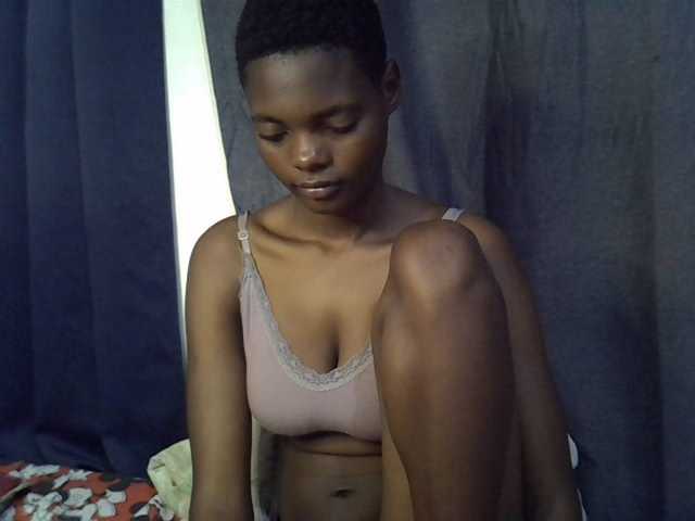 Slender-kerry live cam on BongaCams