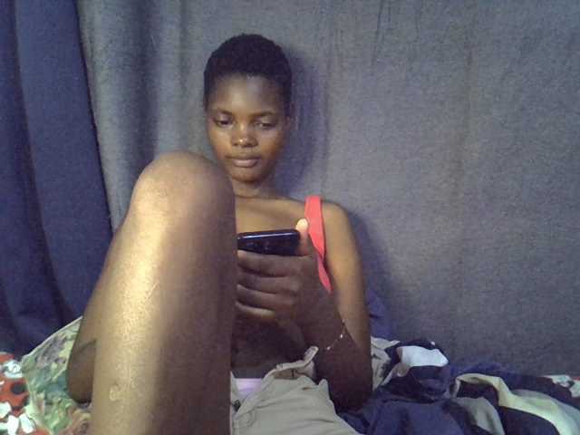 Slender-kerry live cam on BongaCams