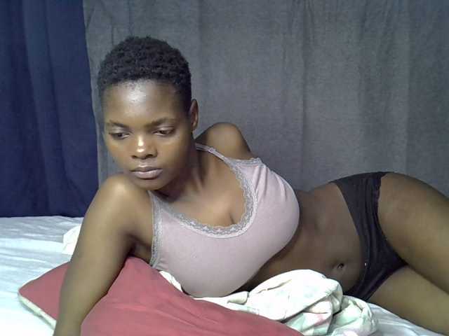 Slender-kerry live cam on BongaCams