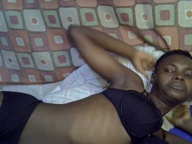 Slender-kerry live cam on BongaCams