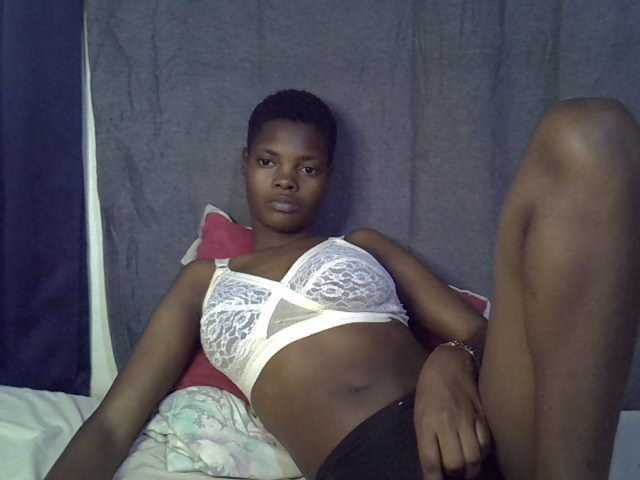 Slender-kerry live cam on BongaCams