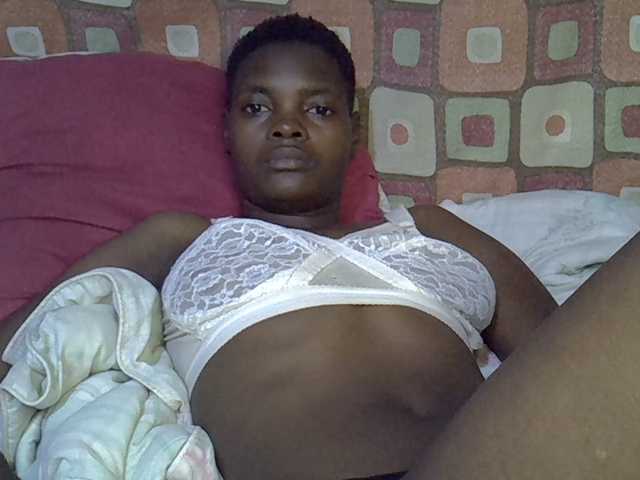 Slender-kerry live cam on BongaCams