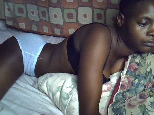 Slender-kerry live cam on BongaCams