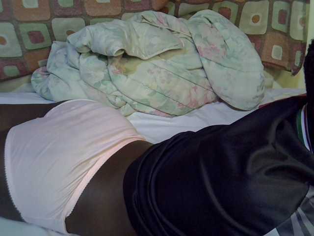 Slender-kerry live cam on BongaCams