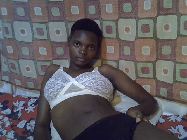 Slender-kerry live cam on BongaCams