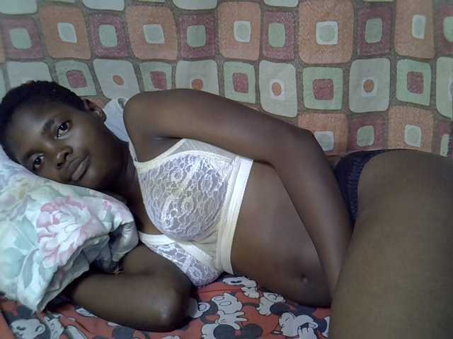 Slender-kerry live cam on BongaCams