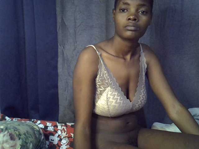Slender-kerry live cam on BongaCams