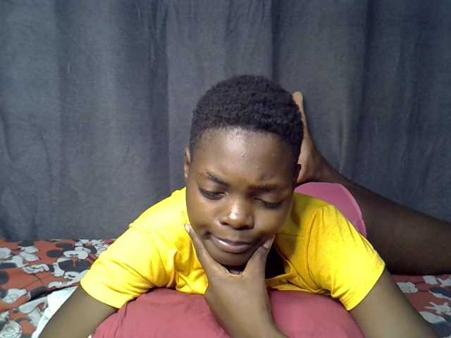 Slender-kerry live cam on BongaCams