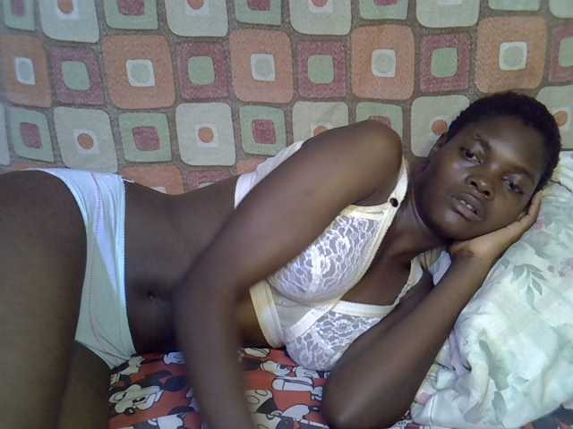 Slender-kerry live cam on BongaCams