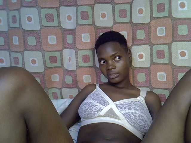 Slender-kerry live cam on BongaCams