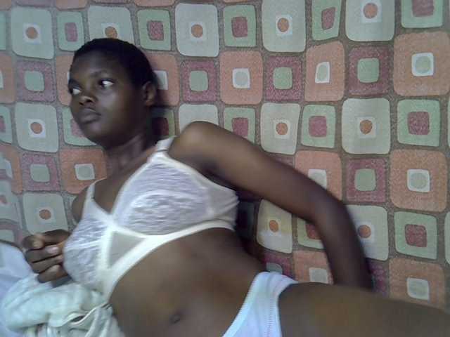 Slender-kerry live cam on BongaCams