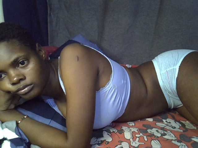 Slender-kerry live cam on BongaCams