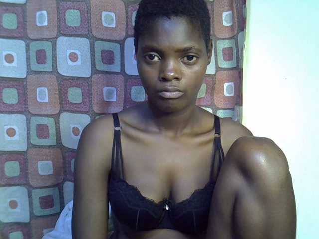 Slender-kerry live cam on BongaCams