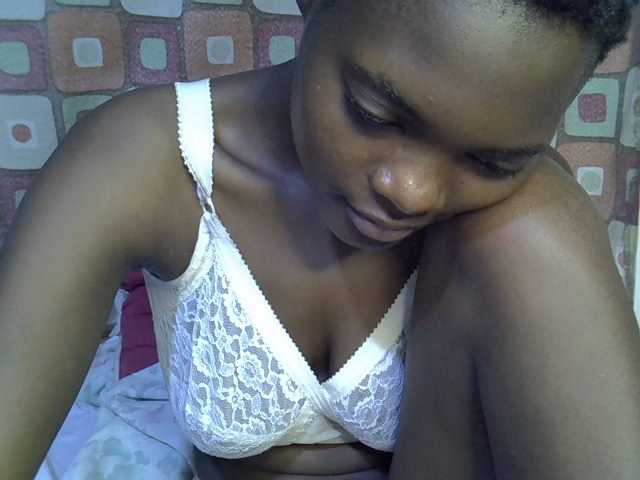 Slender-kerry live cam on BongaCams