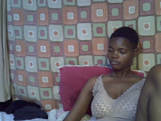 Slender-kerry live cam on BongaCams