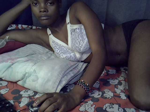 Slender-kerry live cam on BongaCams