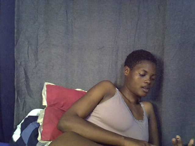 Slender-kerry live cam on BongaCams