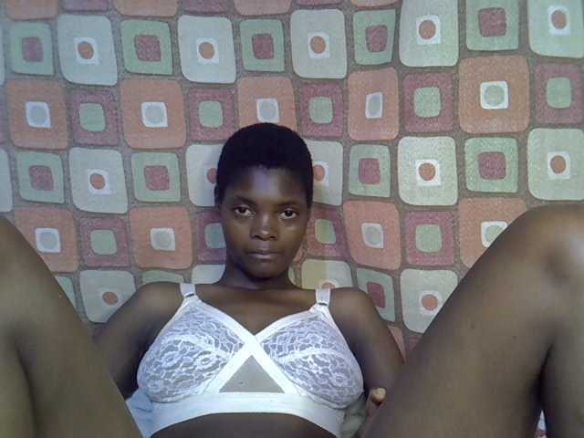 Slender-kerry live cam on BongaCams