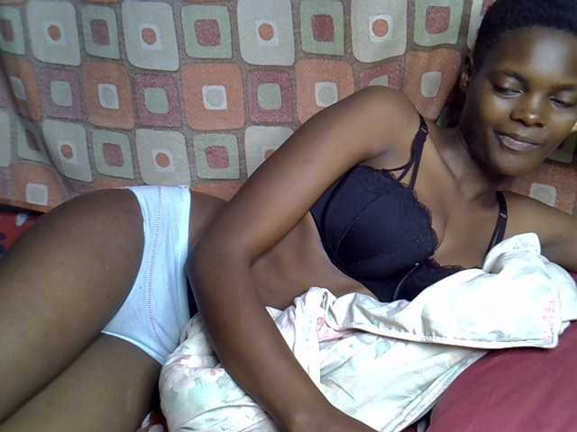 Slender-kerry live cam on BongaCams