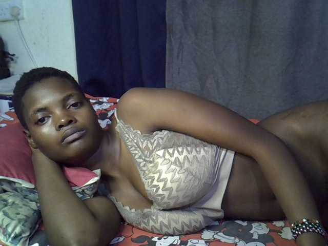 Slender-kerry live cam on BongaCams