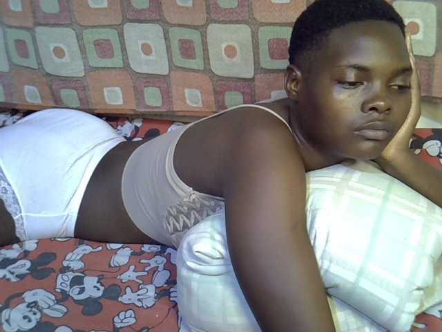 Slender-kerry live cam on BongaCams