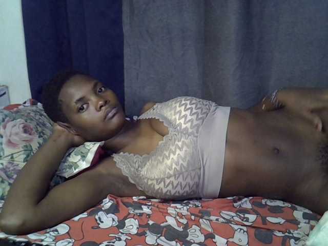 Slender-kerry live cam on BongaCams
