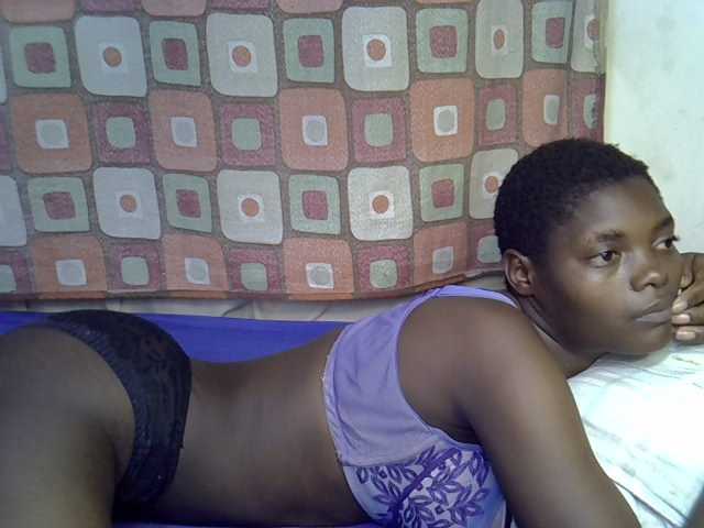 Slender-kerry live cam on BongaCams