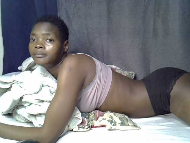 Slender-kerry live cam on BongaCams