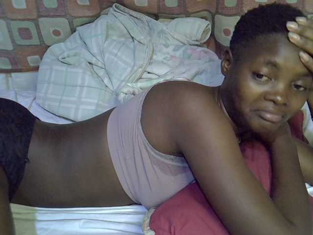Slender-kerry live cam on BongaCams