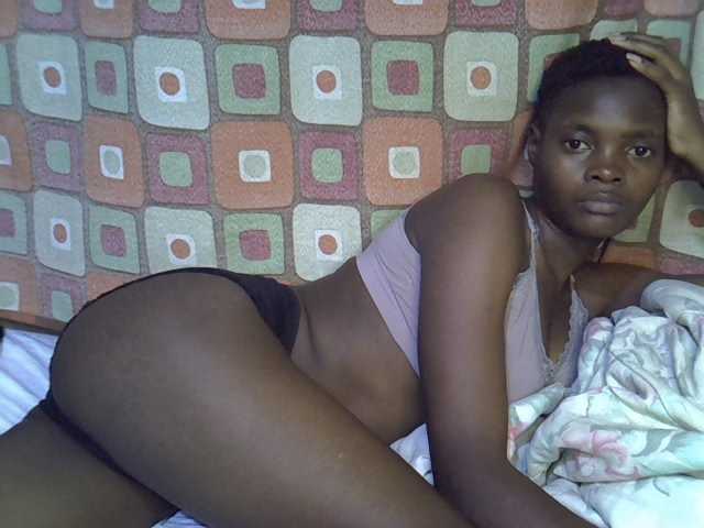 Slender-kerry live cam on BongaCams