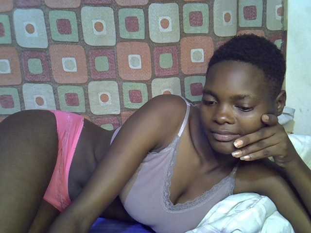 Slender-kerry live cam on BongaCams