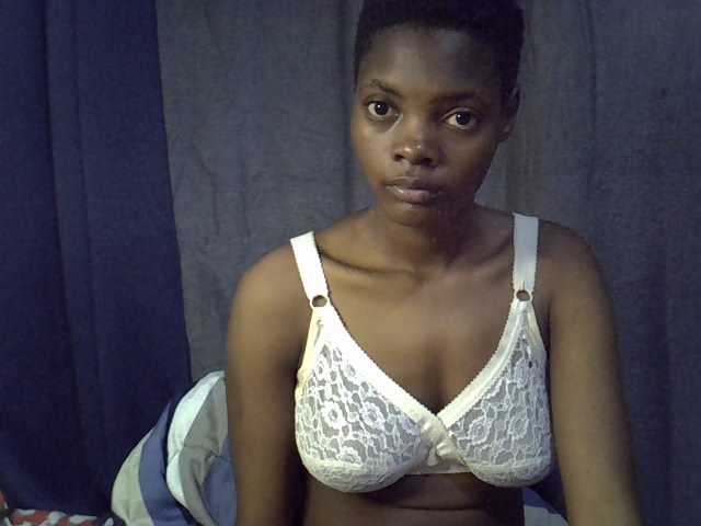 Slender-kerry live cam on BongaCams