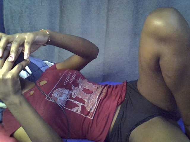 Slender-kerry live cam on BongaCams