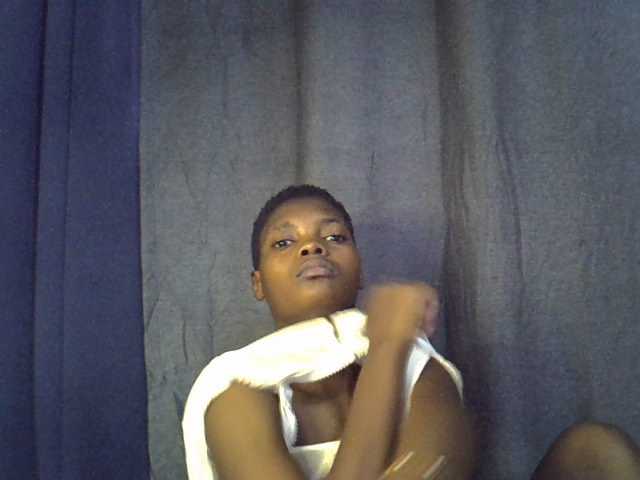 Slender-kerry live cam on BongaCams