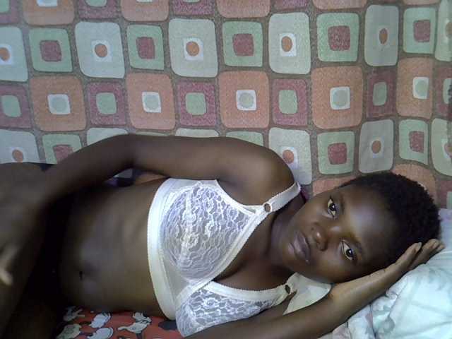 Slender-kerry live cam on BongaCams