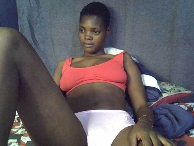 Slender-kerry live cam on BongaCams