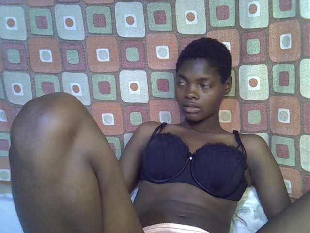 Slender-kerry live cam on BongaCams