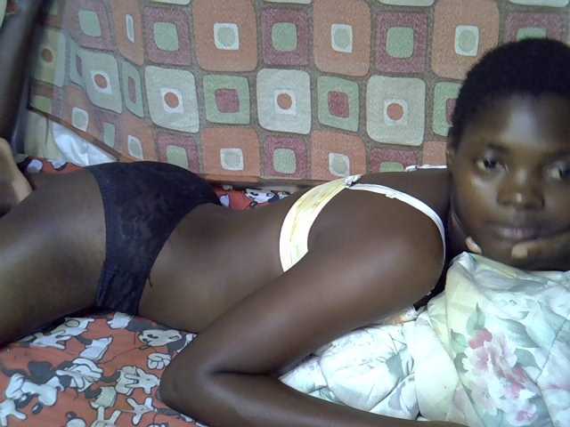 Slender-kerry live cam on BongaCams
