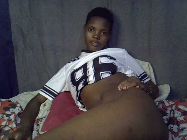 Slender-kerry live cam on BongaCams
