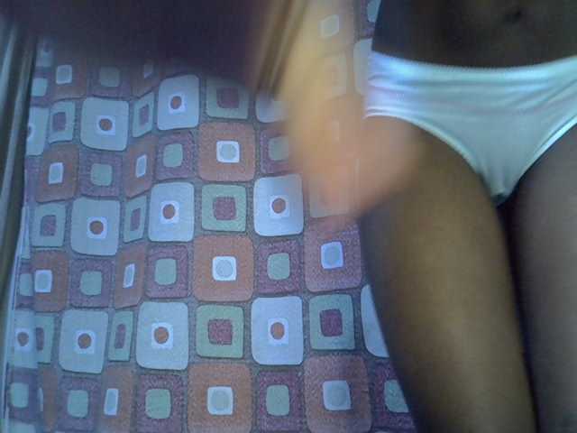 Slender-kerry live cam on BongaCams